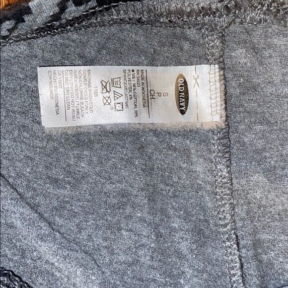 4 for $50 🎃 Old Navy Black and Grey Leggings Size Medium - Picture 4 of 4